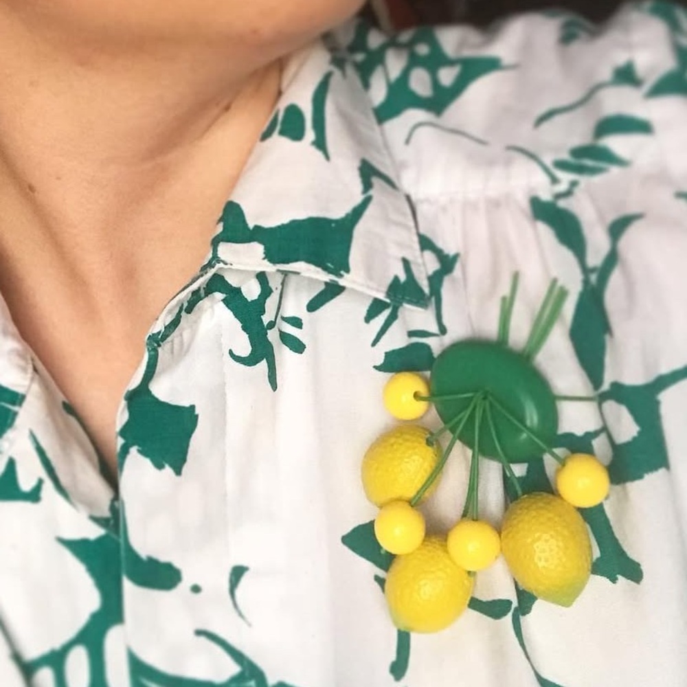 Lemon Brooch - Picture 2 of 2